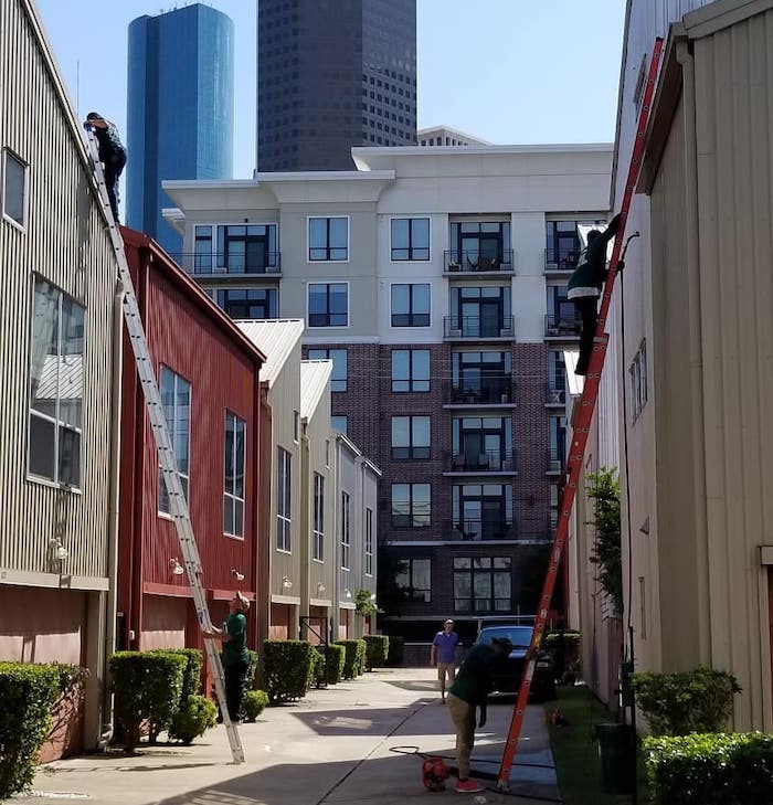 Pressure Washing Service in Sienna Plantation